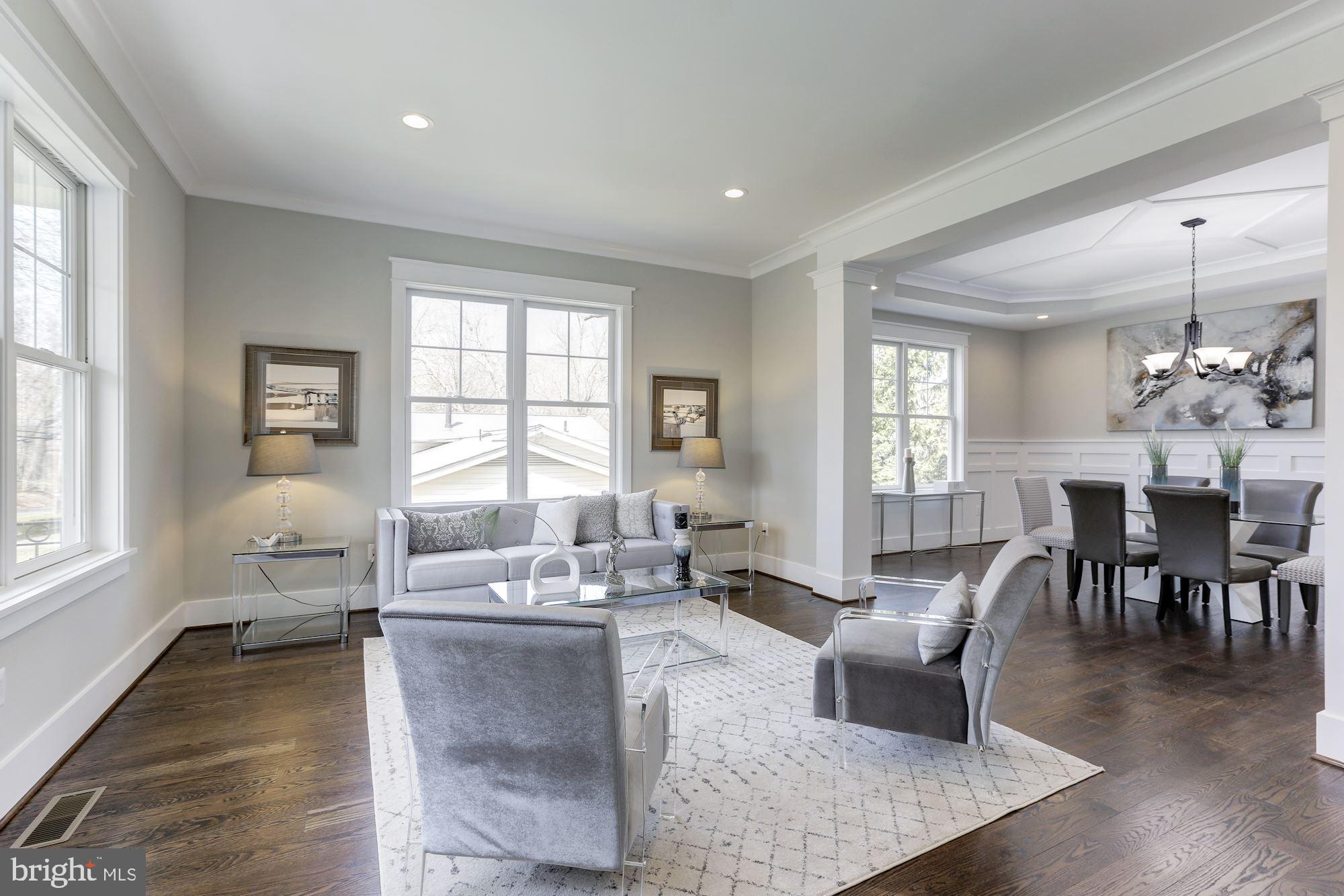 6834 Churchill Road McLean, VA 22101 - Photo 10 of 110 Living Room