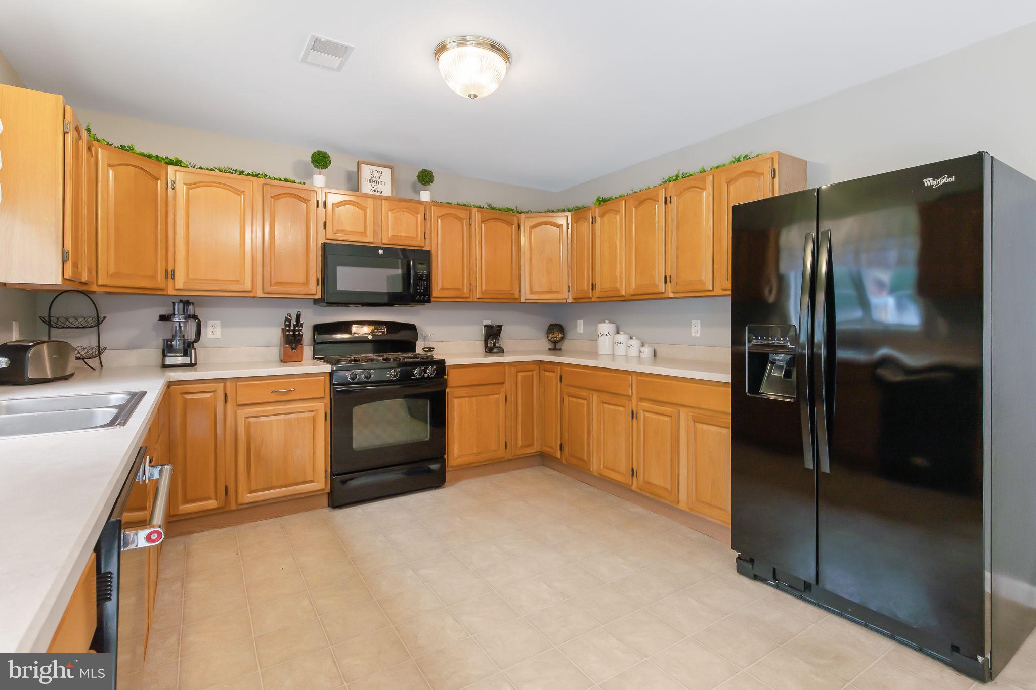 1240 Dridge Hill Road Lititz, PA 17543 - Photo 12 of 40