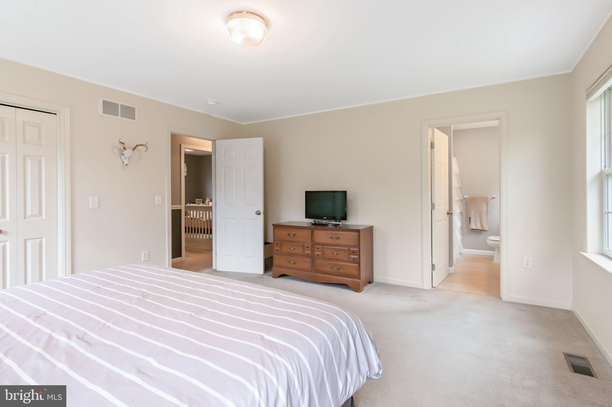 1240 Dridge Hill Road Lititz, PA 17543 - Photo 16 of 40