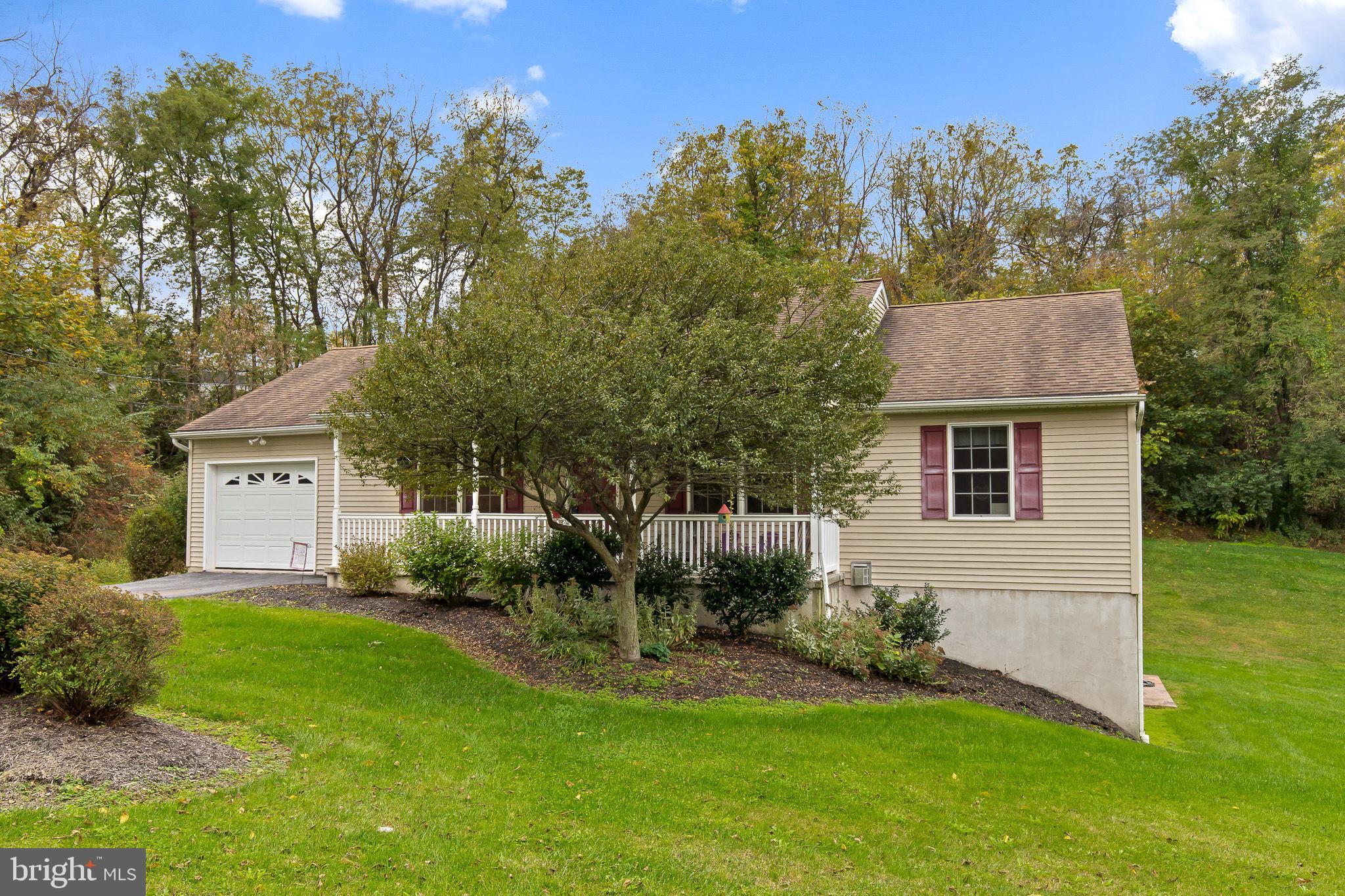 1240 Dridge Hill Road Lititz, PA 17543 - Photo 3 of 40