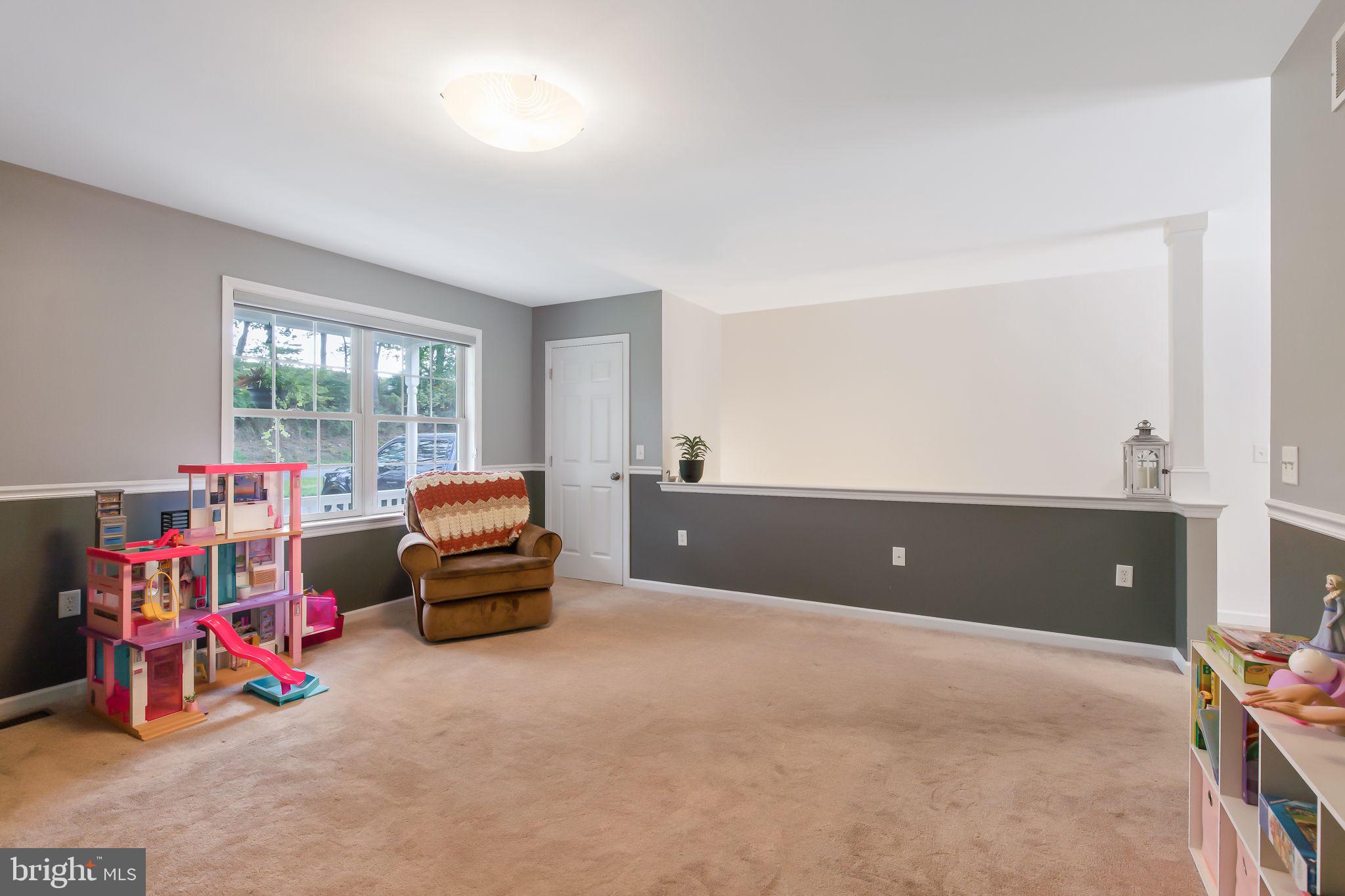 1240 Dridge Hill Road Lititz, PA 17543 - Photo 5 of 40