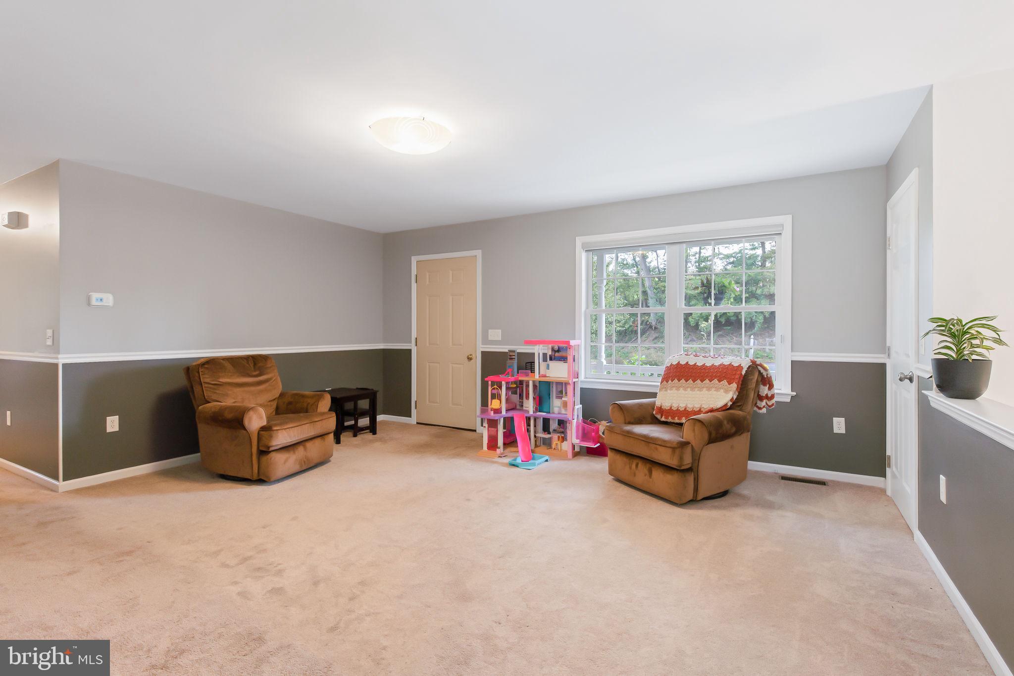 1240 Dridge Hill Road Lititz, PA 17543 - Photo 6 of 40