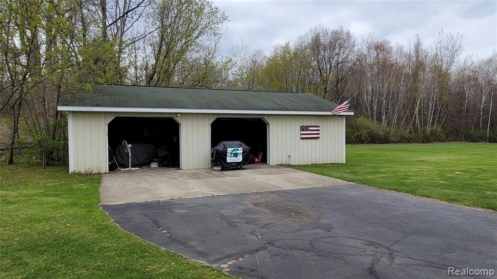 10058 South Lewis Road Millington, MI 48746 - Photo 33 of 49