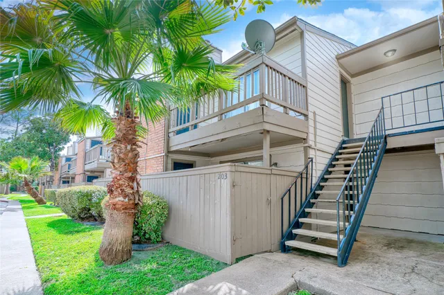 $750 | 6001 Reims Road, Unit 204, Houston, TX 77036