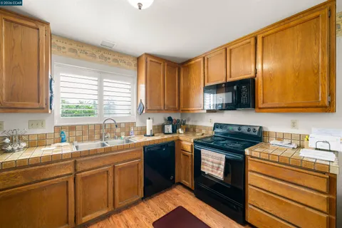 $525,000 | 2409 Lighthouse Court, Fairfield, CA 94534