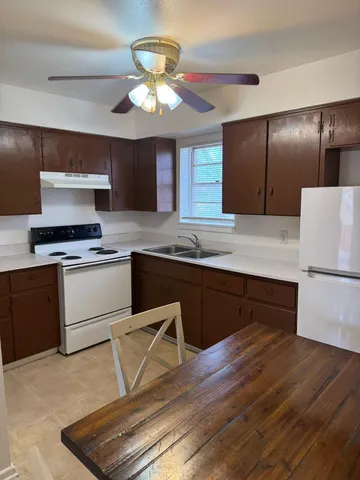$600 | 2619 19th Street, Unit 21, Lubbock, TX 79410
