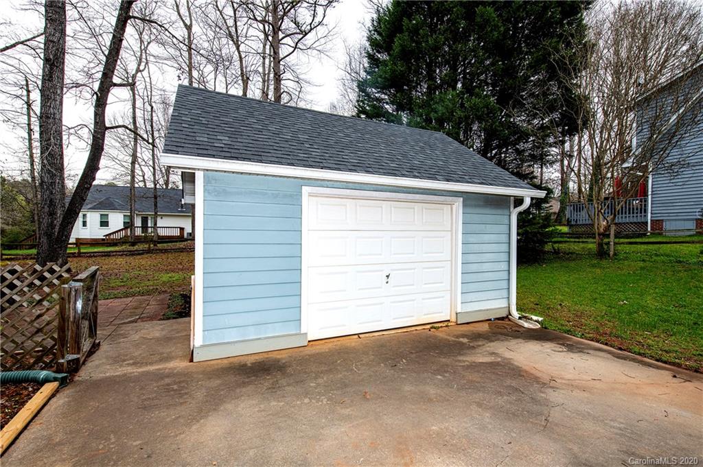 927 Pine Knoll Road Fort Mill, SC 29715 - Photo 22 of 23 Gallery Image 22