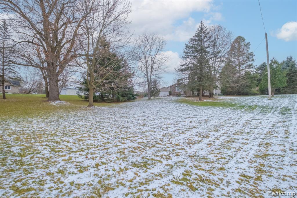 11046 Fenton Road Fenton, MI 48430 - Photo 20 of 24
