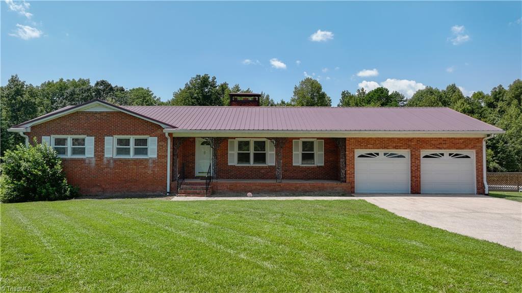 5565 Robbins Country Road Trinity, NC 27370 - Photo 2 of 45
