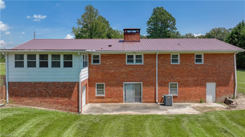 5565 Robbins Country Road Trinity, NC 27370 - Photo 4 of 45
