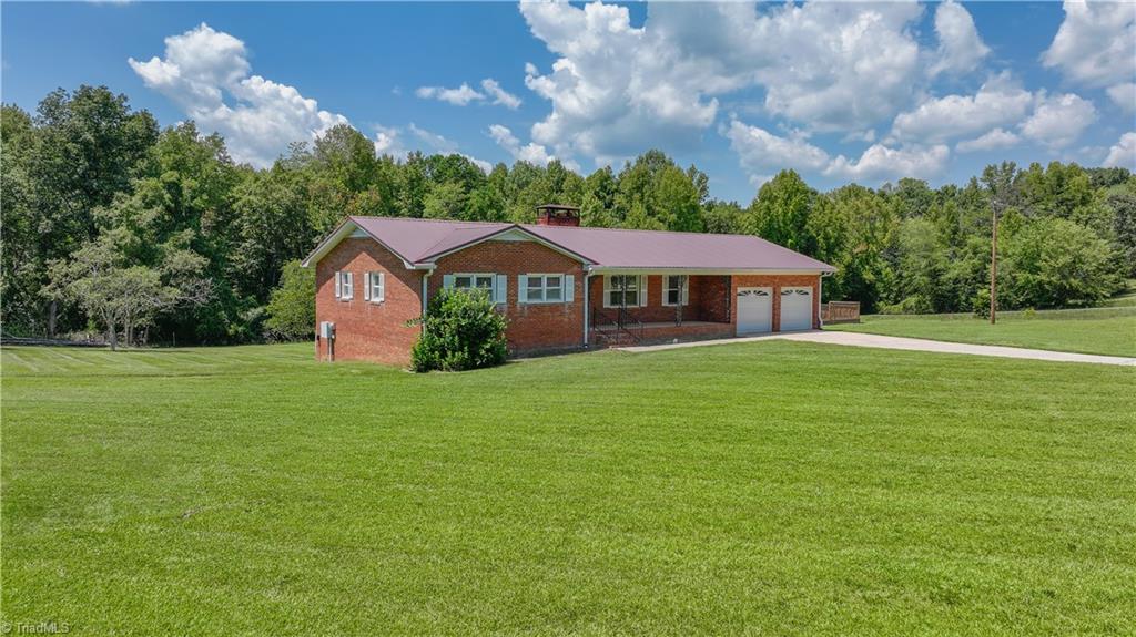 5565 Robbins Country Road Trinity, NC 27370 - Photo 7 of 45