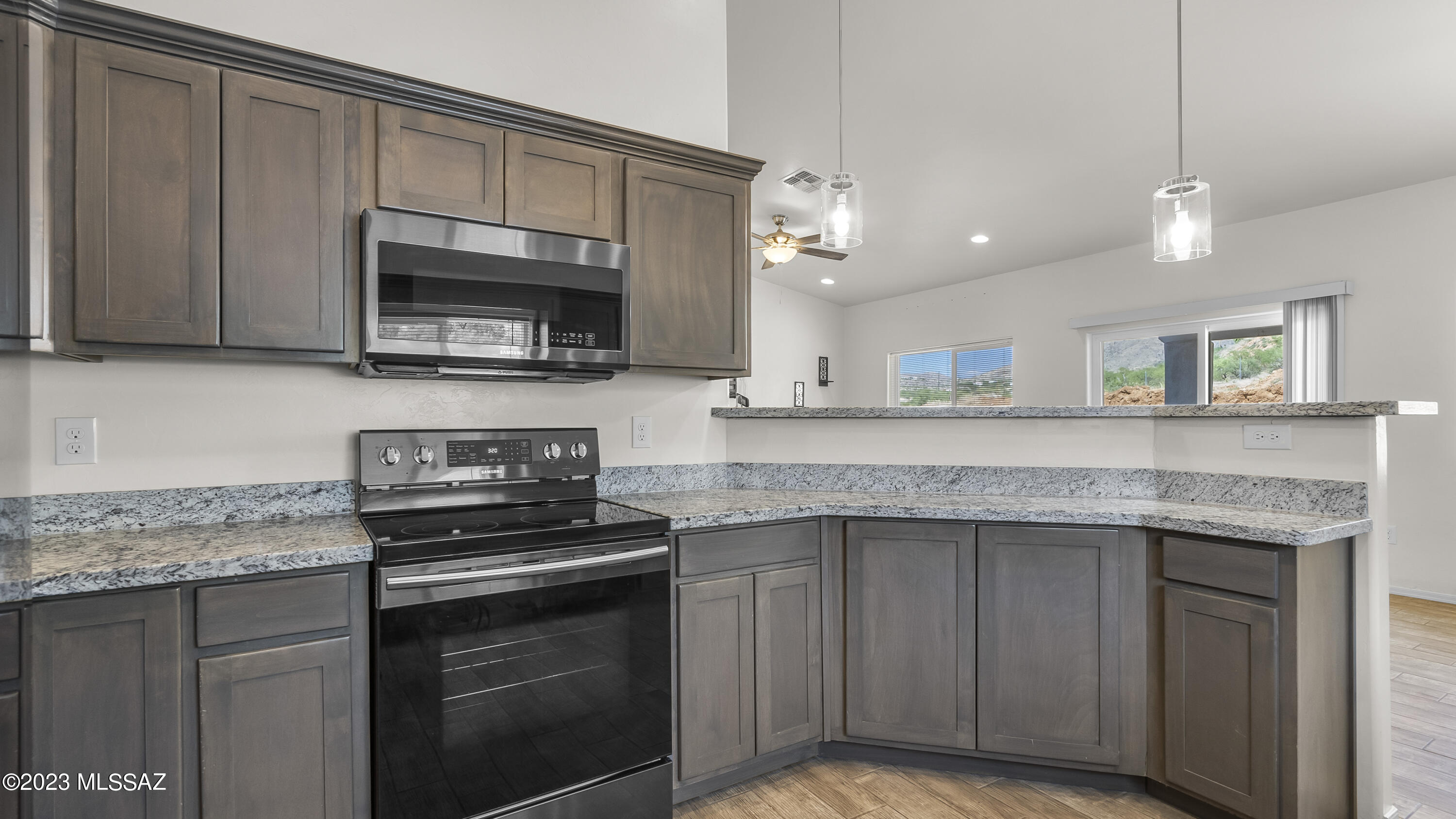 1621 Duelo Court Rio Rico, AZ 85648 - Photo 7 of 23