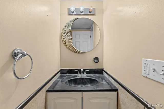 $749,900 | 4958 Kiel-Lyon Road, New Haven, MO 63068