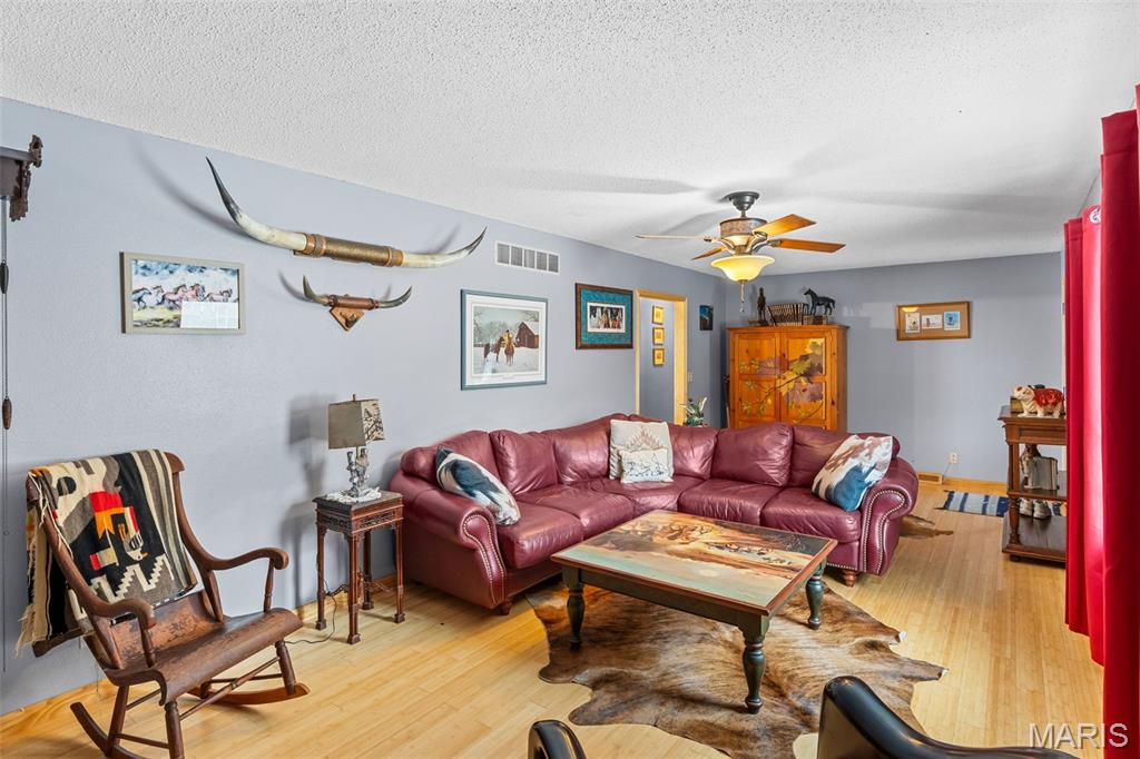 4958 Kiel-Lyon Road New Haven, MO 63068 - Photo 6 of 63