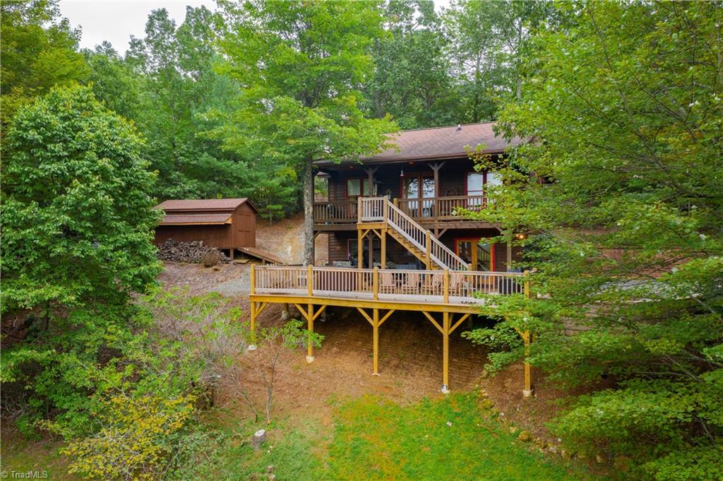 331 Doe Run Purlear, NC 28665 - Photo 2 of 22