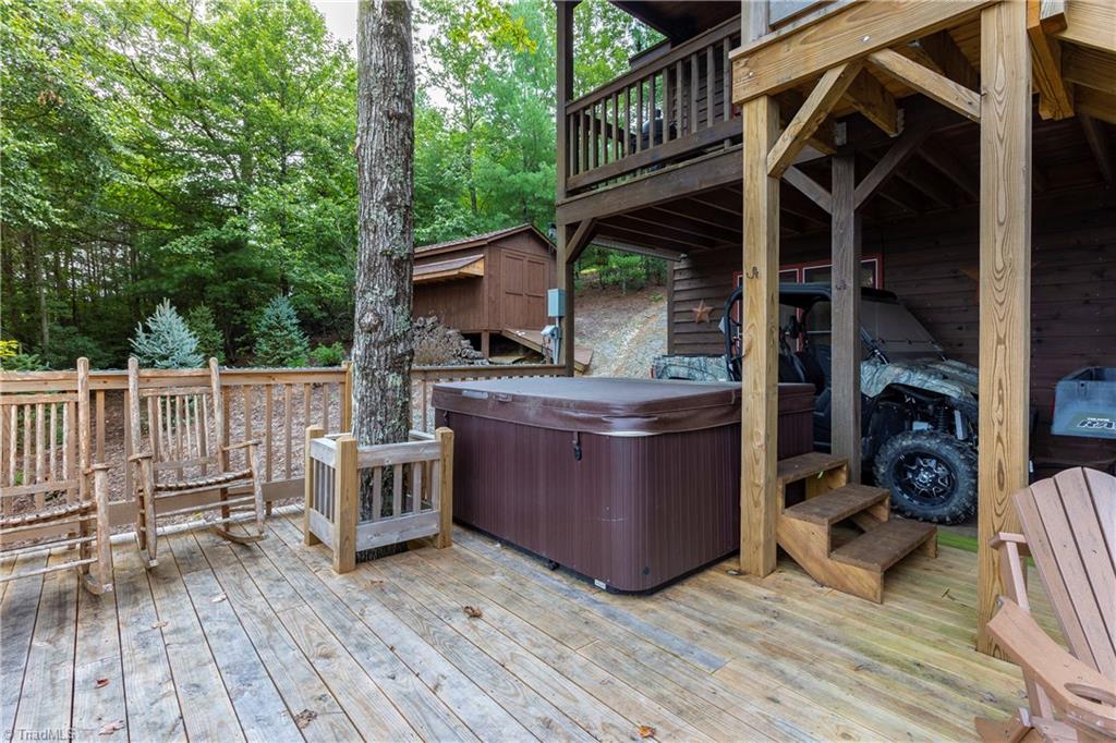 331 Doe Run Purlear, NC 28665 - Photo 16 of 22