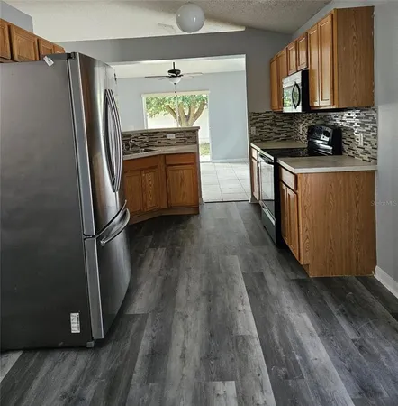 $2,300 | 605 Blake Avenue, Davenport, FL 33897