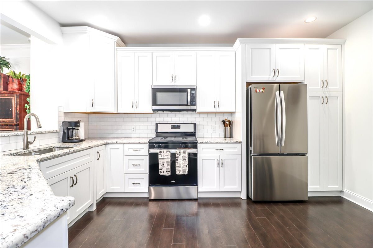 433 Brookside Court, Unit 433 Newtown, CT 06470 - Photo 14 of 38