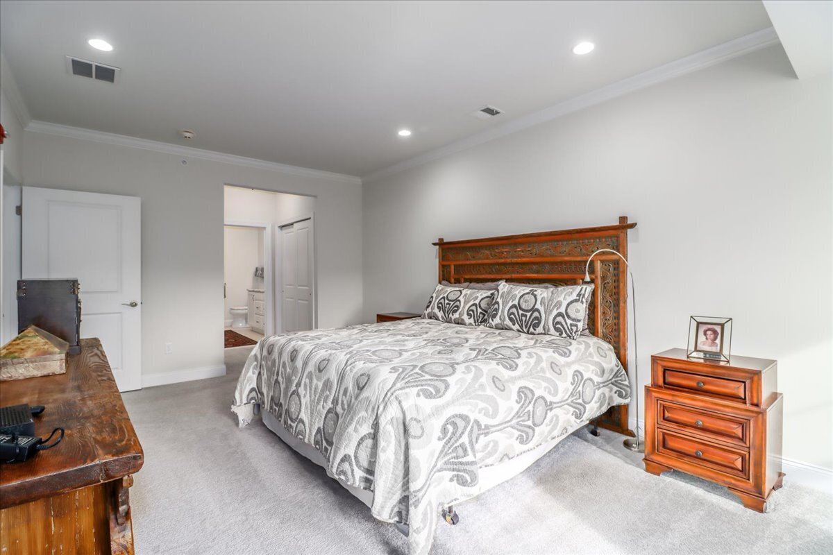 433 Brookside Court, Unit 433 Newtown, CT 06470 - Photo 19 of 38