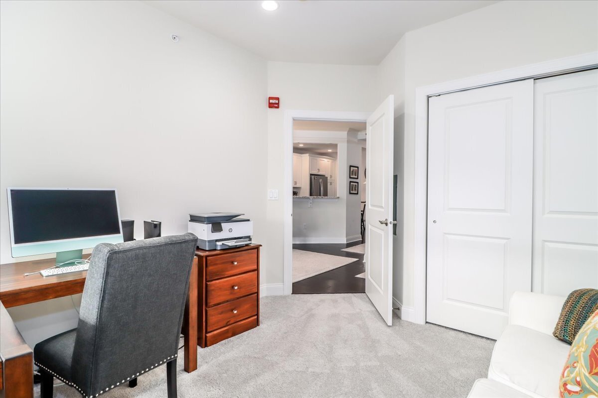 433 Brookside Court, Unit 433 Newtown, CT 06470 - Photo 26 of 38