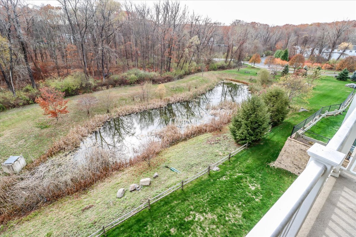433 Brookside Court, Unit 433 Newtown, CT 06470 - Photo 32 of 38