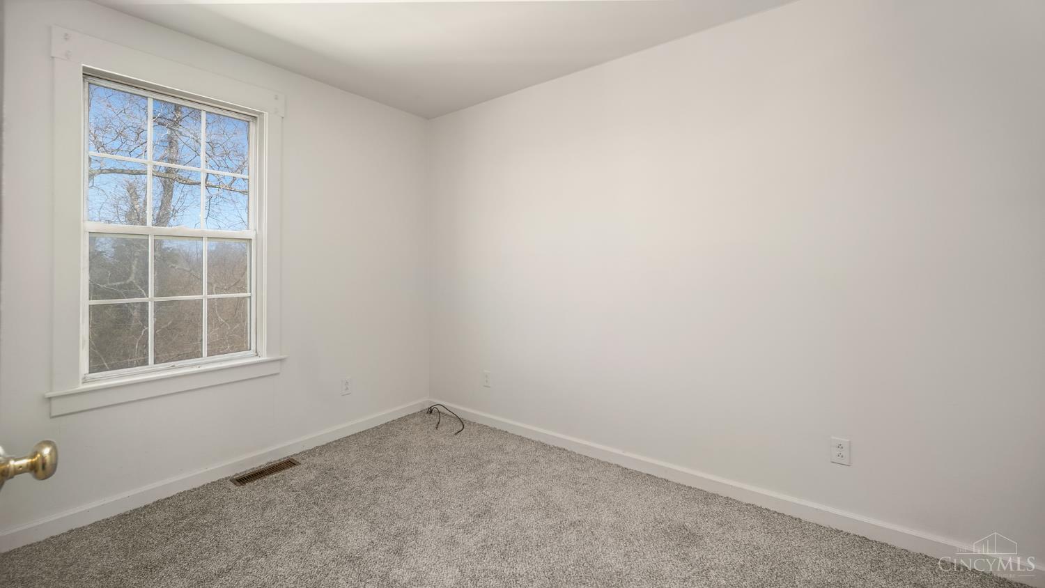 2238 Old State Road Manchester, OH 45144 - Photo 8 of 12