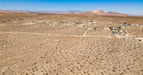a view of sky view