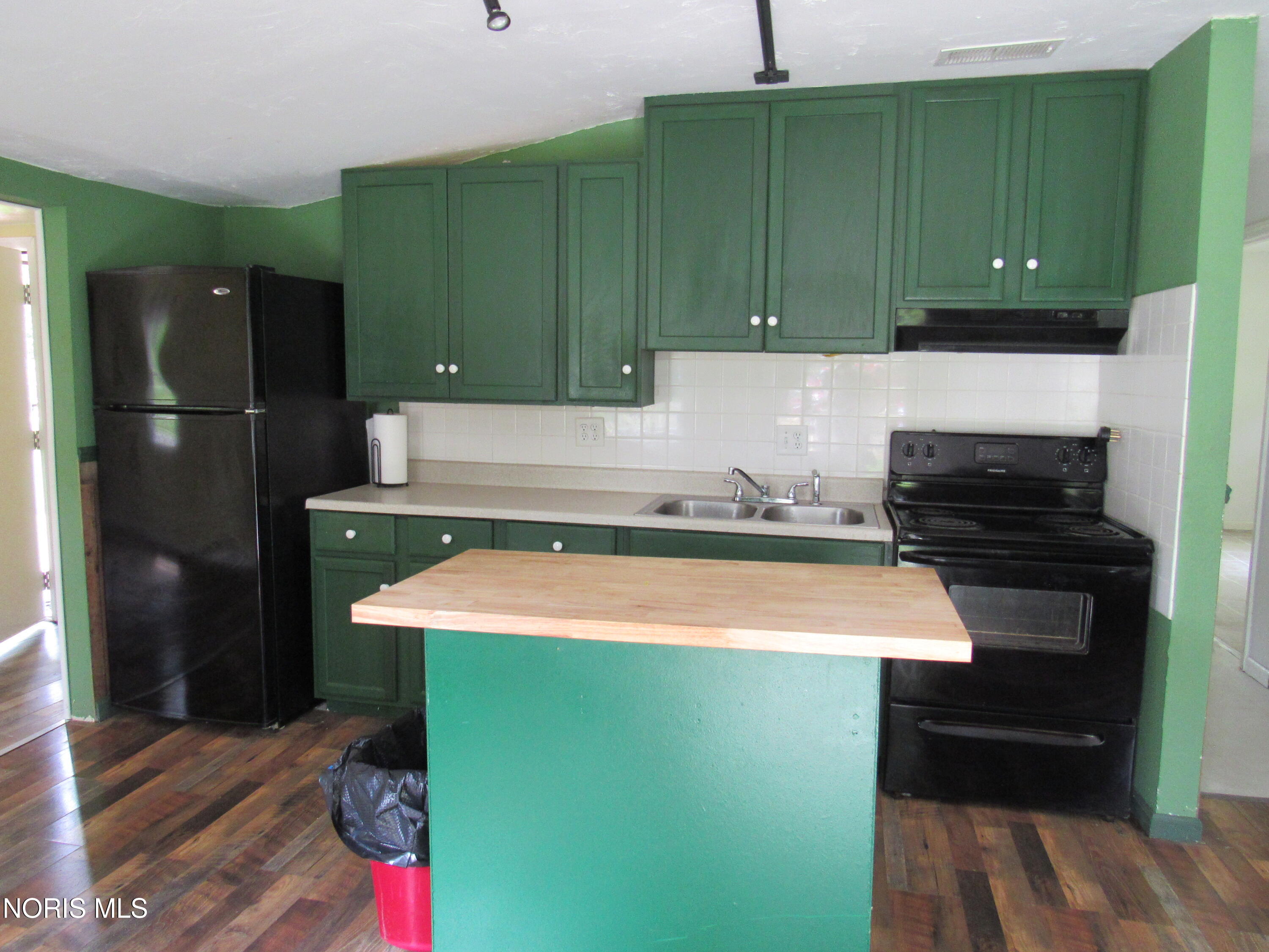 11997 Shaffer Road Swanton, OH 43558 - Photo 10 of 29 Gallery Image 10