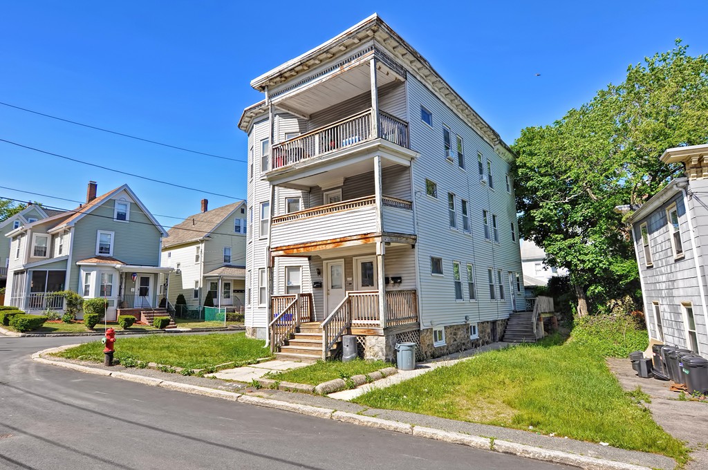 15-17 Ferguson Road Malden, MA 02148 - Photo 3 of 40 Gallery Image 3