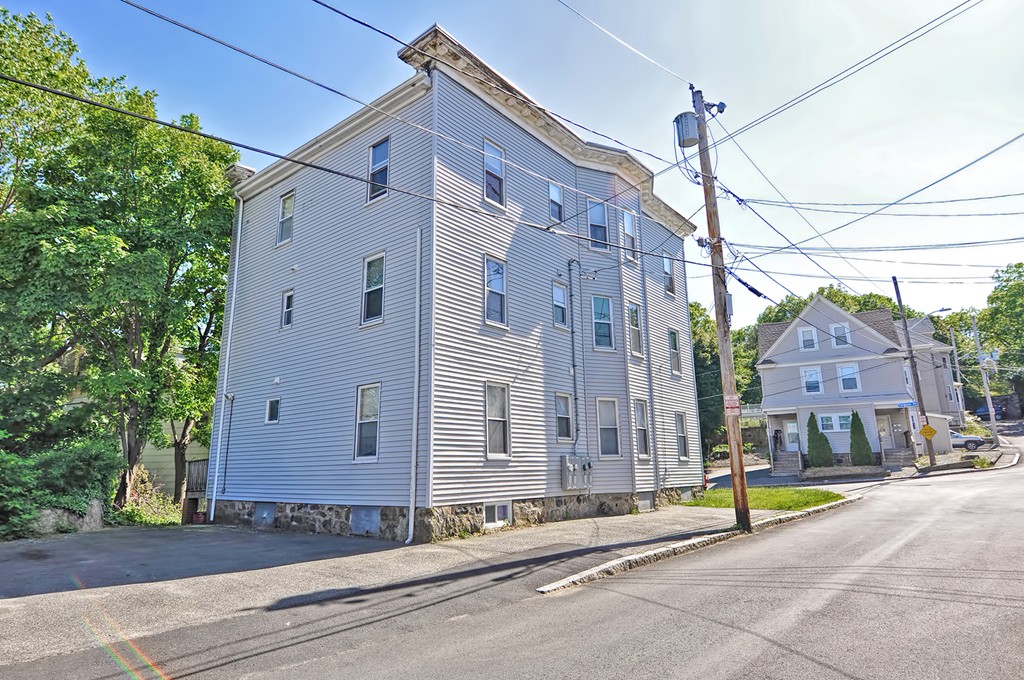 15-17 Ferguson Road Malden, MA 02148 - Photo 4 of 40 Gallery Image 4