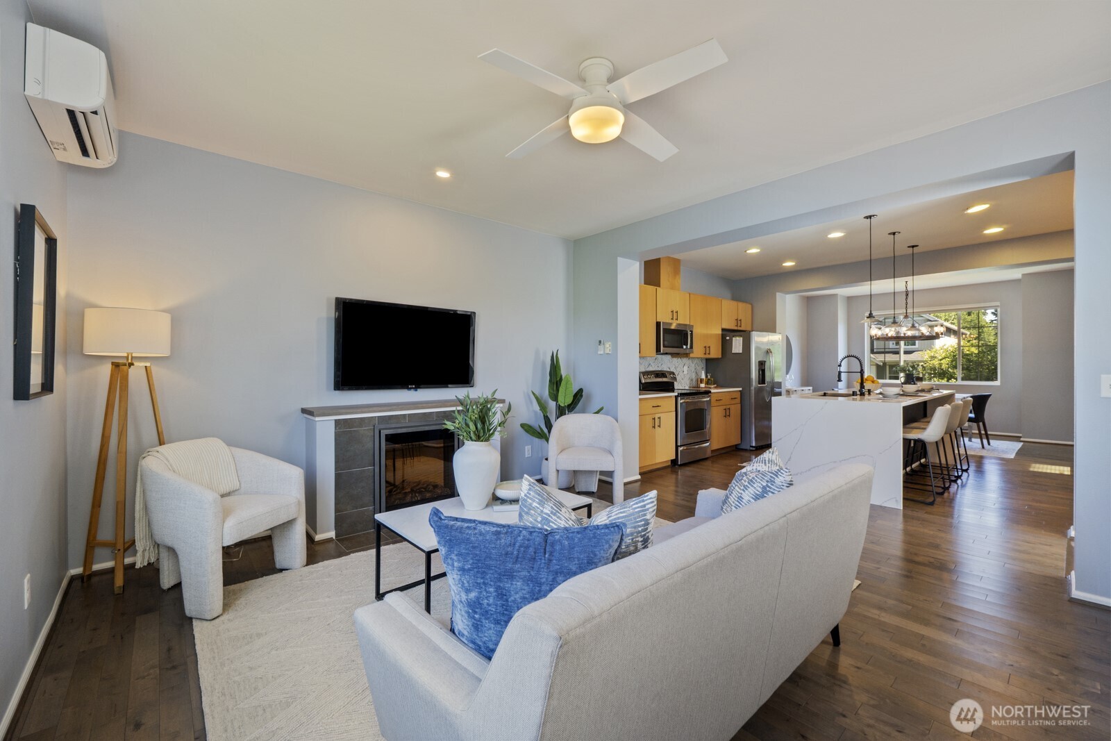 3020 Southwest Morgan Street Seattle, WA 98126 - Photo 4 of 34