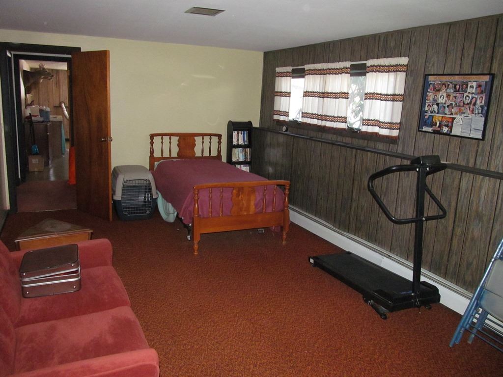43 Spring Farm Road Claremont, NH 03743 - Photo 6 of 14 Gallery Image 6