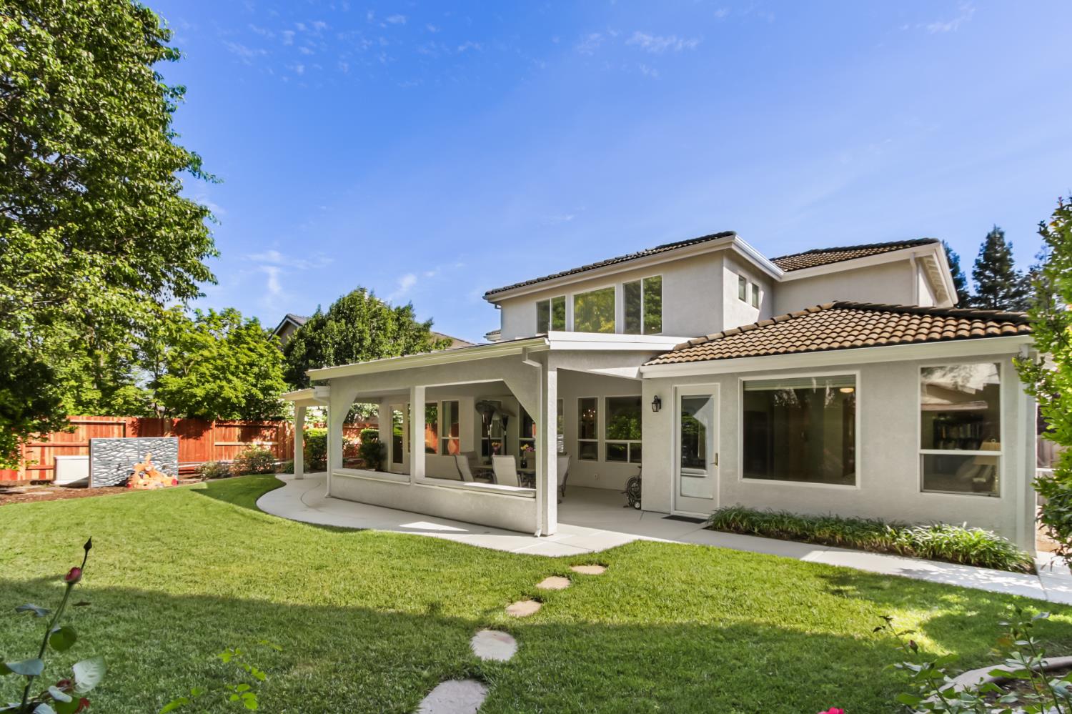 5415 Rogers Street Davis, CA 95618 - Photo 64 of 77 a view of a yard in front of house