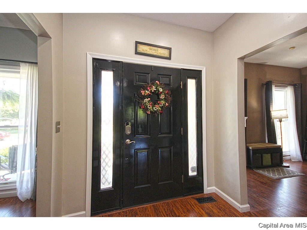 2609 Sage Lane Springfield, IL 62711 - Photo 3 of 36