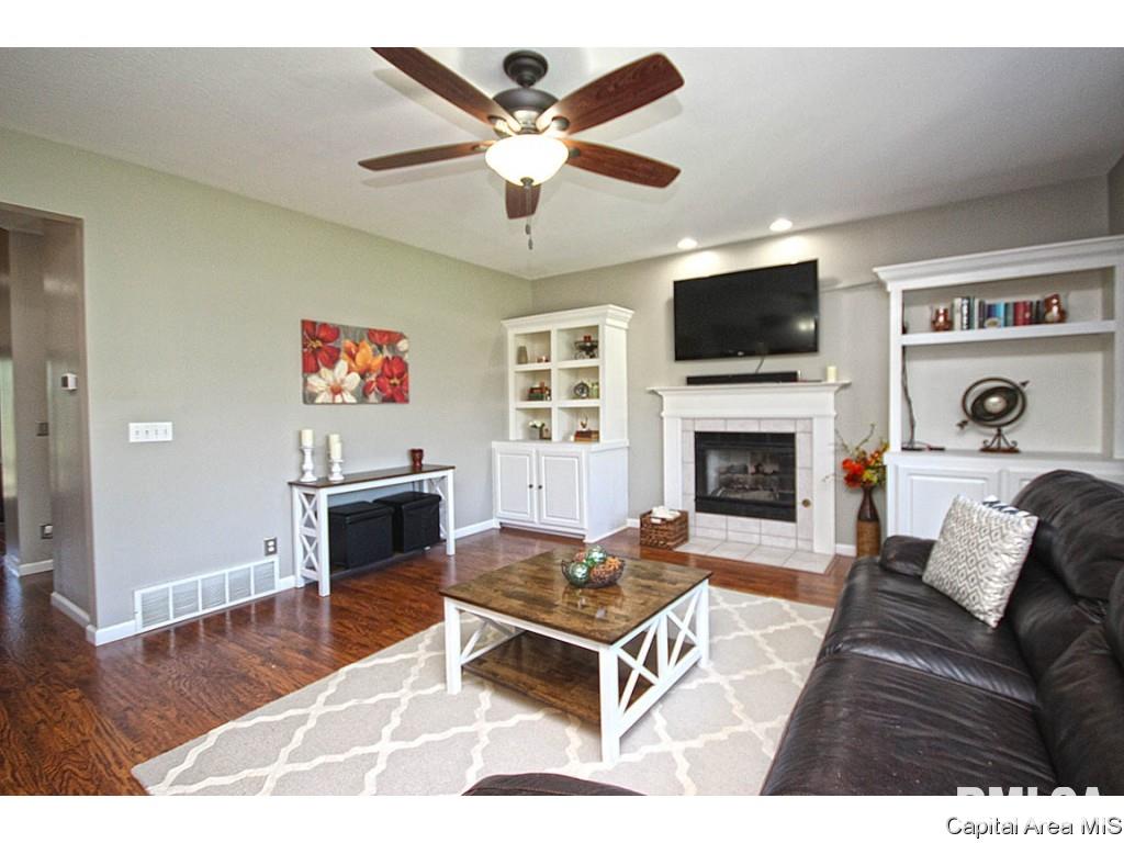 2609 Sage Lane Springfield, IL 62711 - Photo 5 of 36