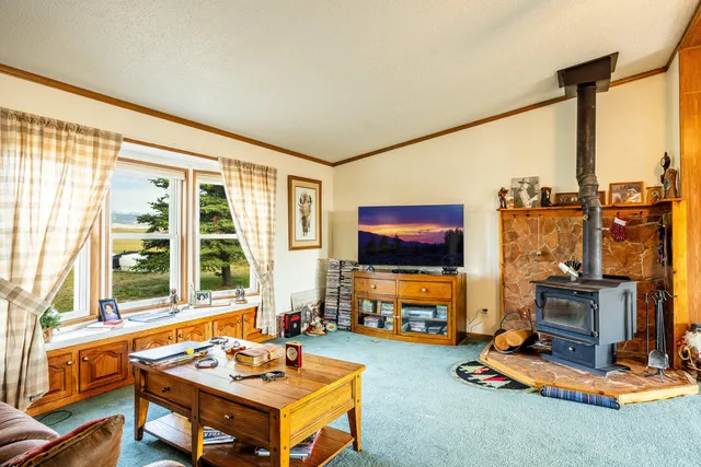 $699,999 | 555 Trabing Road, Buffalo, WY 82834