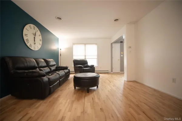 $815,000 | 17 Oakley Boulevard, Garnerville, NY 10923