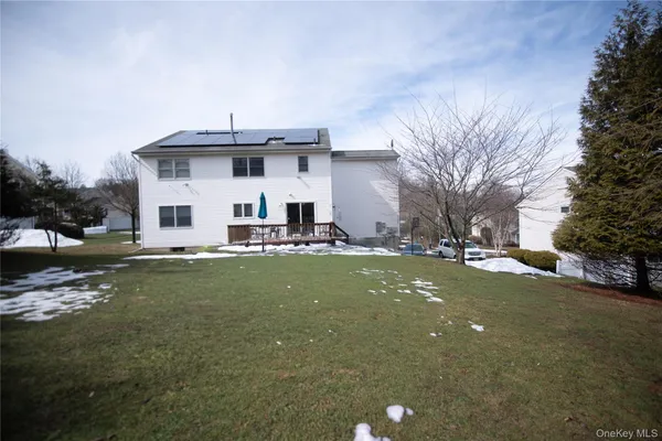 $815,000 | 17 Oakley Boulevard, Garnerville, NY 10923