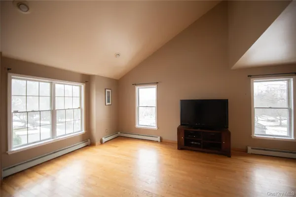$815,000 | 17 Oakley Boulevard, Garnerville, NY 10923