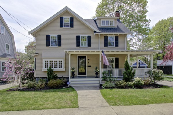 40 Glen Road Winchester, MA 01890 - Photo 1 of 30 a front view of a house with garden