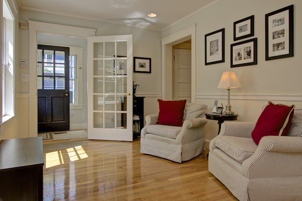 40 Glen Road Winchester, MA 01890 - Photo 16 of 30 a living room with furniture and windows