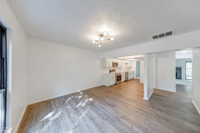 $164,900 | 4261 Foxglove Trace, Indianapolis, IN 46237