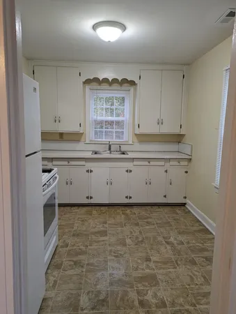 $895 | 616 Gracey Avenue, Clarksville, TN 37040