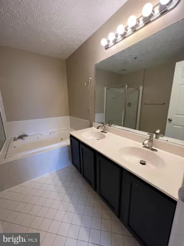 $2,595 | 5004 Doctorfish Court, Waldorf, MD 20603