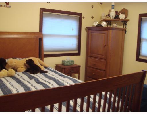 1718 Greentree Road Pittsburgh, PA 15220 - Photo 10 of 12 Other. 2nd bedroom, hardwood floors