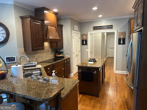 $844,000 | 205 River Oaks Drive, LaGrange, GA 30240