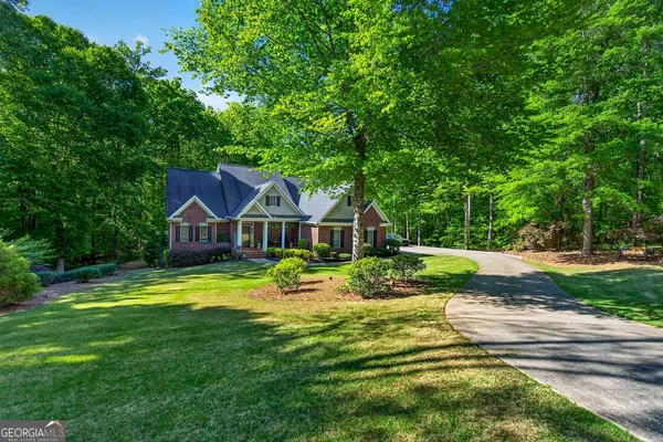 $844,000 | 205 River Oaks Drive, LaGrange, GA 30240