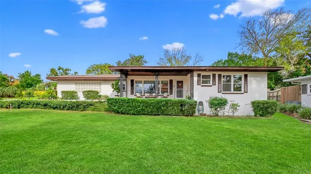 $409,900 | 2311 Sunset Drive, Eustis, FL 32726