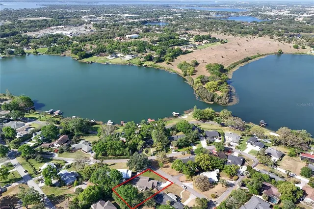 $409,900 | 2311 Sunset Drive, Eustis, FL 32726