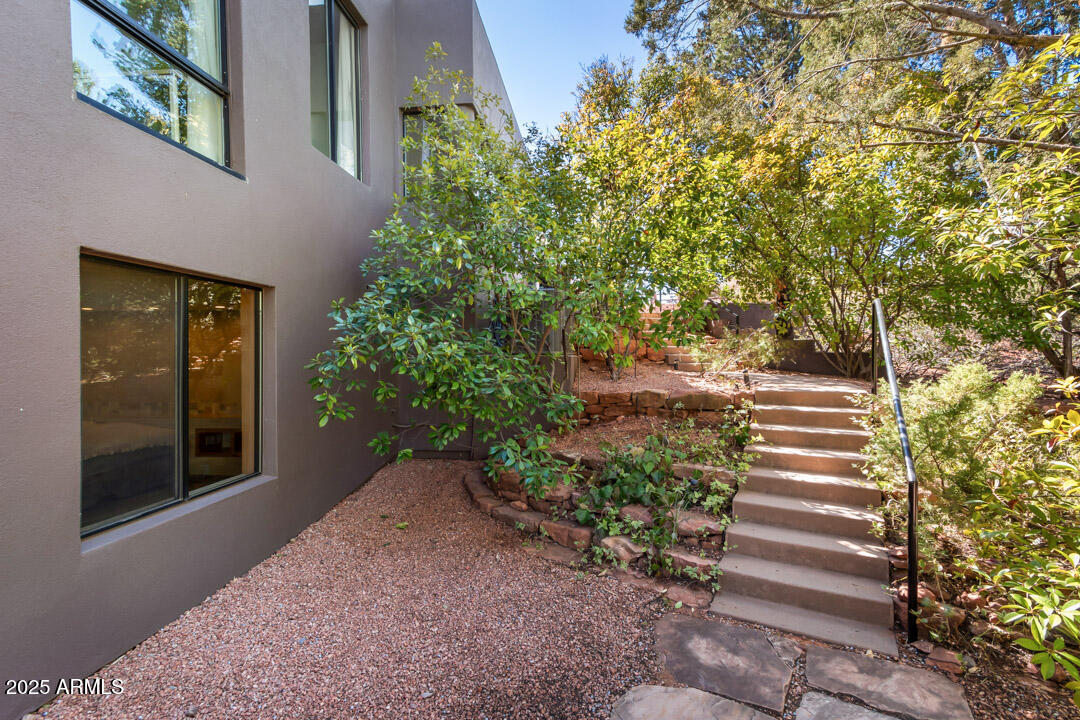 548 El Camino Road Sedona, AZ 86336 - Photo 55 of 65 548ElCamino-0087